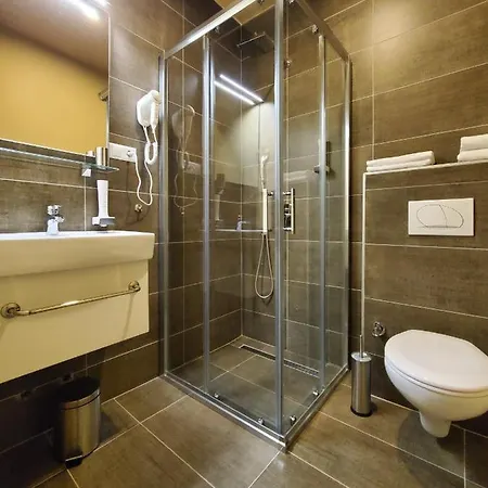 Argentum Motel 3*