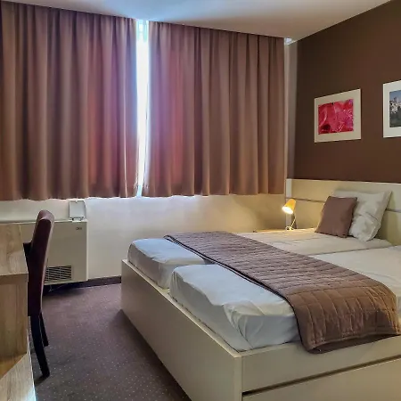 Argentum 3*