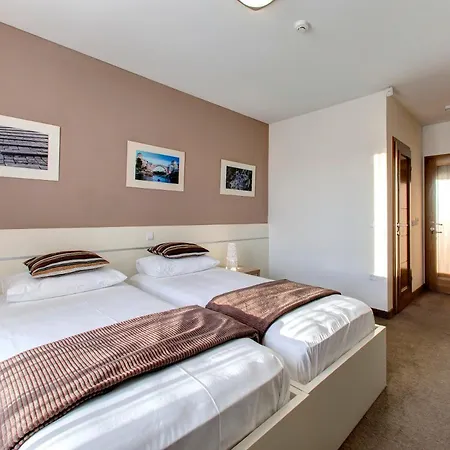 Argentum Μοτέλ Gnojnice