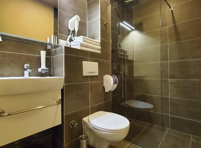 Argentum 汽车旅馆 3*