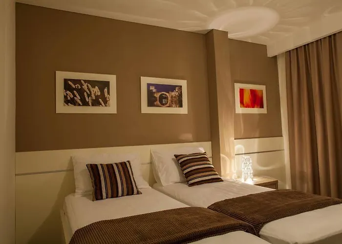 Argentum 汽车旅馆 3*